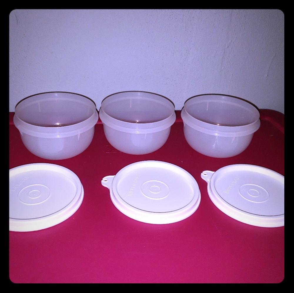 "Tupperware " mini snack containers "
